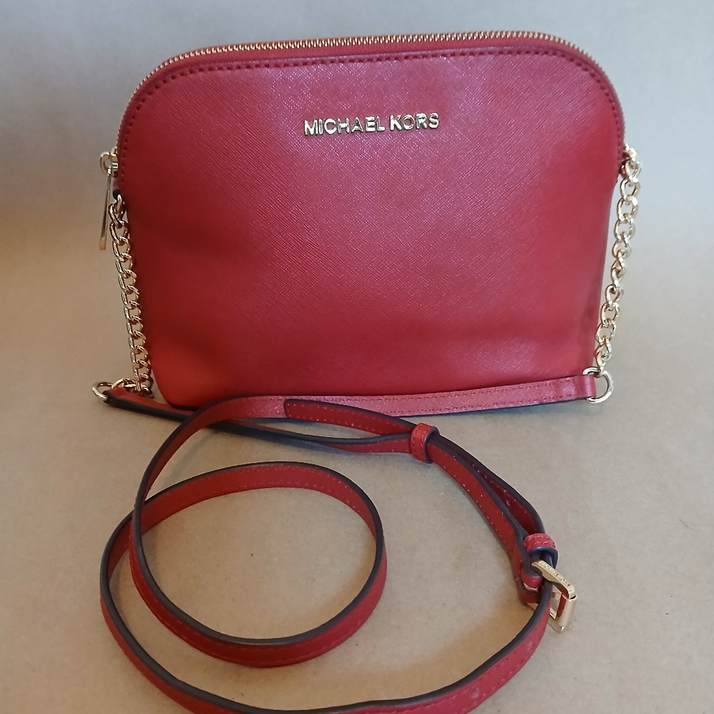 MICHAEL KORS Cindy Large Saffiano Leather Crossbody Bag Red